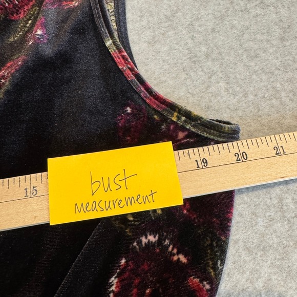 Love on a Hanger Jumpsuit Womens Large Black Floral Velvet Pockets - Picture 14 of 16